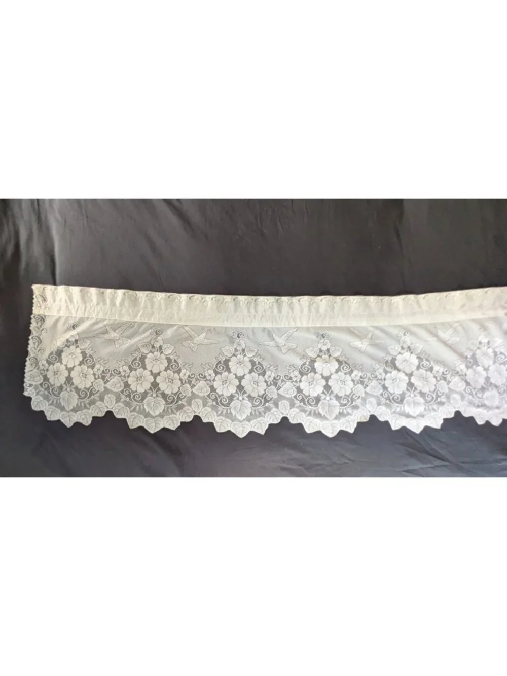 Vtg Floral Lace Valance Sheer White Curtain Scalloped Hummingbirds 48x16